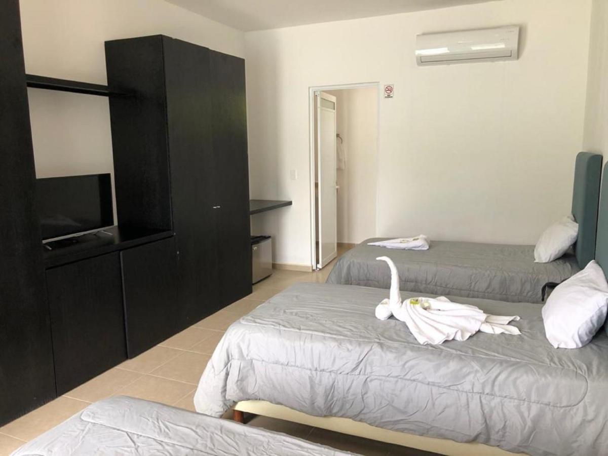 Cancun Tennis Inn Cancún Esterno foto