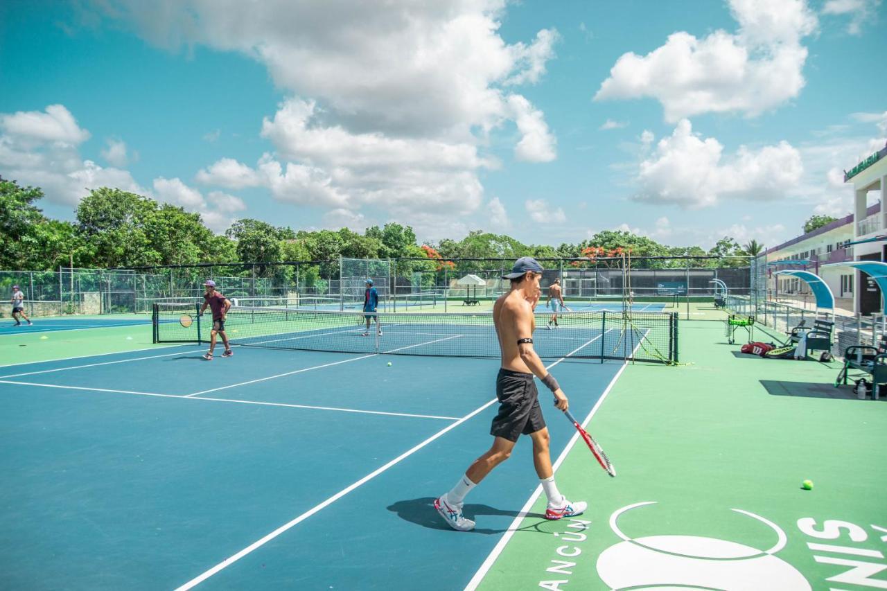 Cancun Tennis Inn Cancún Esterno foto