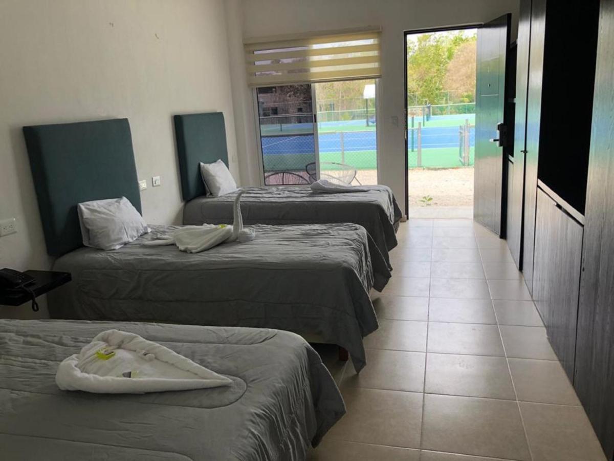 Cancun Tennis Inn Cancún Esterno foto